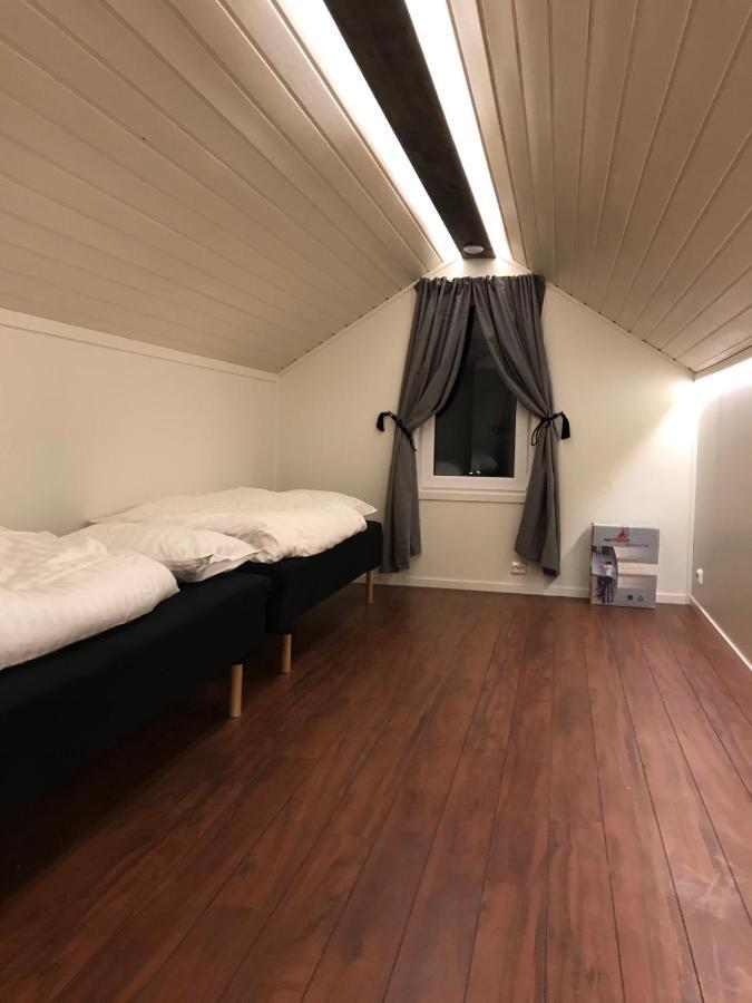 Villa Med Jacuzzi Og Nydelig Utsikt Gravdal  Exterior foto